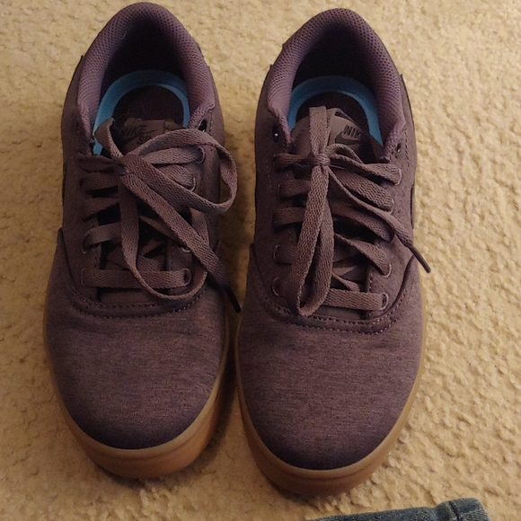 Nike Shoes - Nike casual shoe